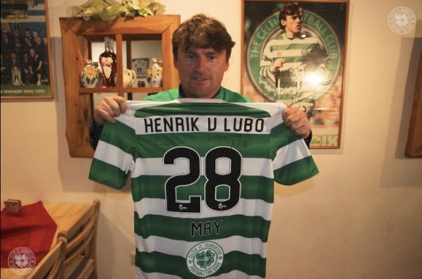 CD828ADC-309E-4300-BEF2-FE8A4CAEFD08