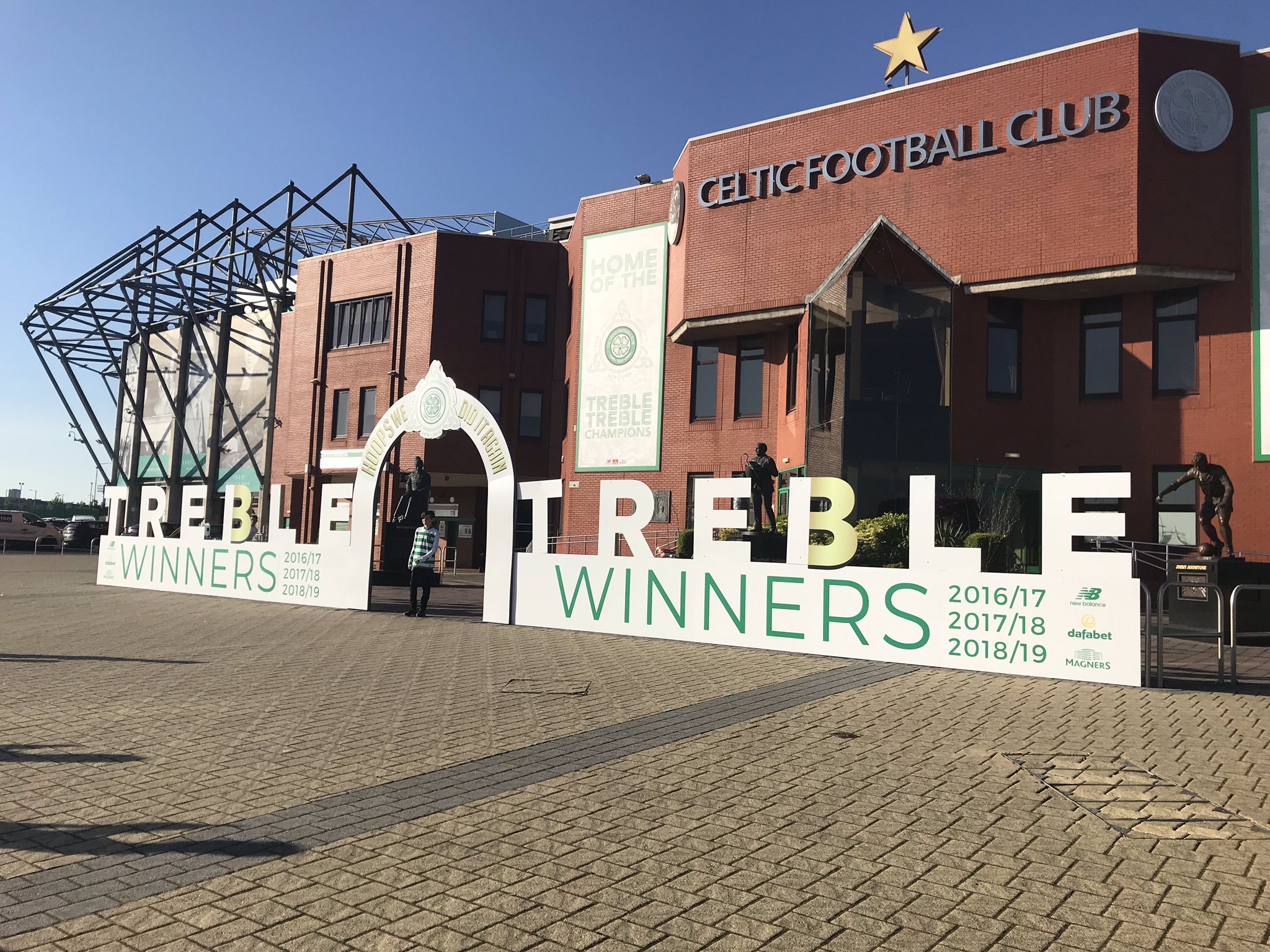 75E8EBE9-4C52-4847-88AC-56C0A340E440